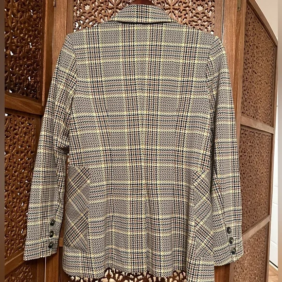 🚺 Cabi tan plaid blazer - Picture 12 of 13